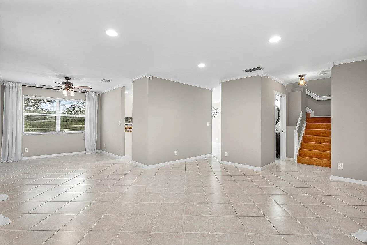3 bed, 2.5 bath, 1692 sqft, $3,550 — Photo 4