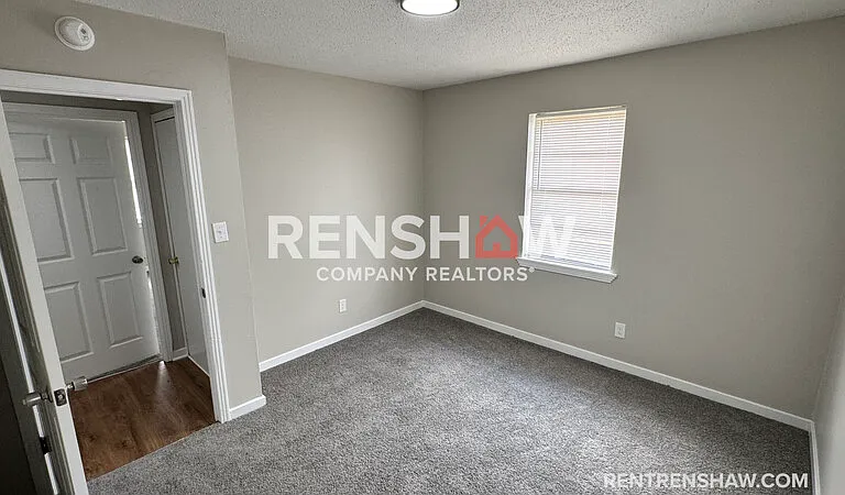 10 Navy Dr — Photo 11
