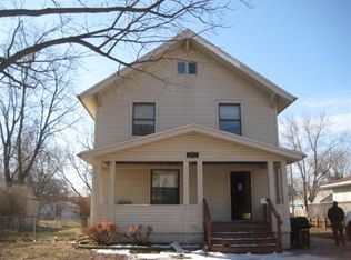 2713 E Walnut St, Des Moines, IA 50317