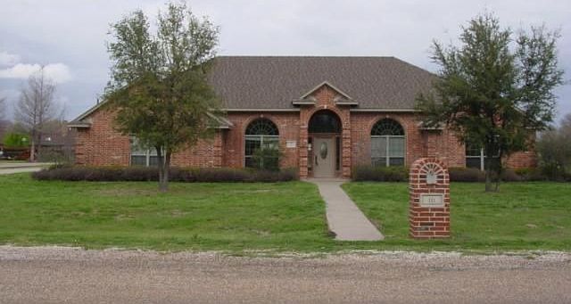 1st image of 111 Carriage Dr