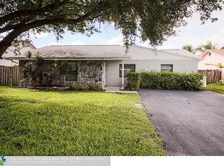 9485 NW 45th Pl, Sunrise, FL 33351