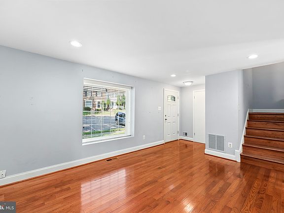 4th image of 2917 Everleigh Way