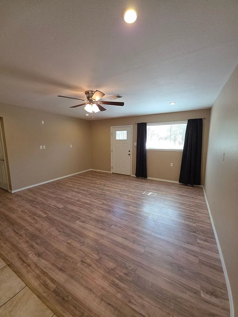 901 Crow Mountain Rd — Photo 3