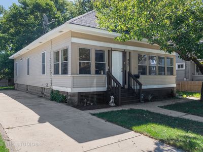 842 S 4th St, Aurora, IL, 60505