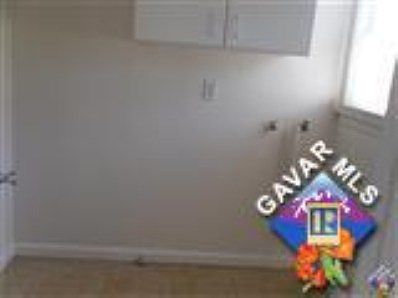 4th image of 713 W Lancaster Blvd