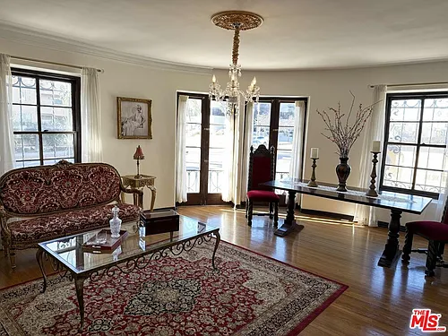 640 S Bronson Ave #107 Photo 1