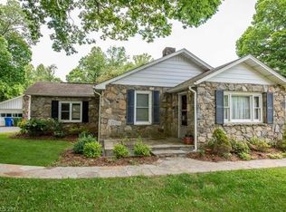 277 Old Haw Creek Rd, Asheville, NC 28805