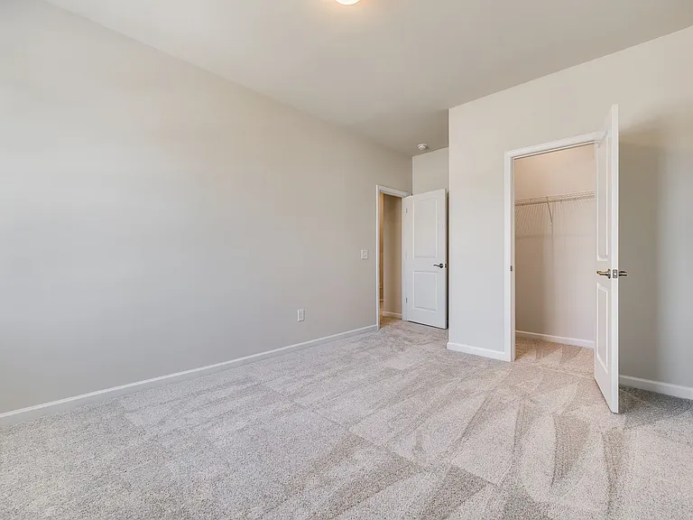 229 Brooks Springs Dr — Photo 25