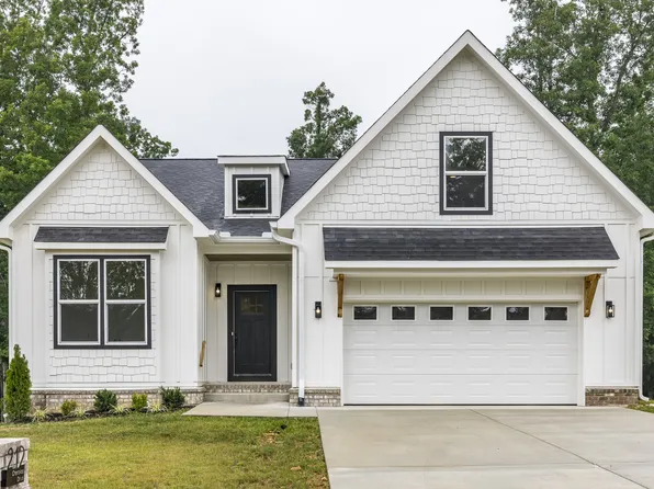 212 Cherokee Dr, White Bluff, TN 37187