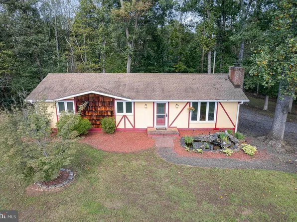 1973 Jacks Shop Rd, Rochelle, VA 22738