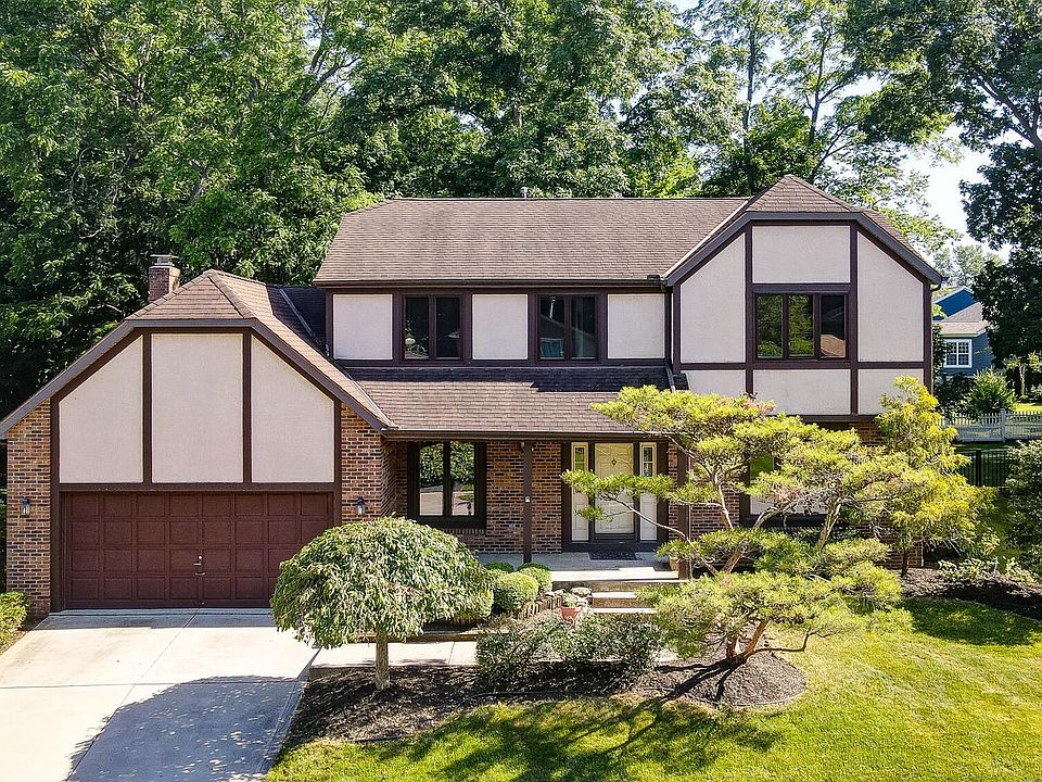 1st image of 993 Maebelle Way