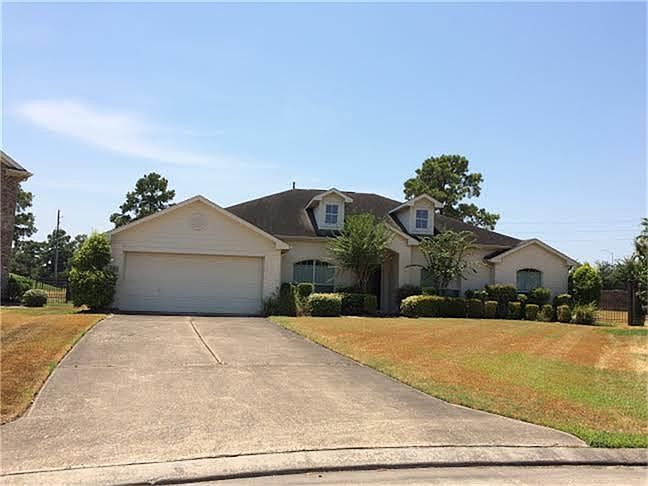 1st image of 11103 Fairway Dr