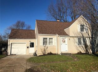 1525 Love Rd, Grand Island, NY 14072