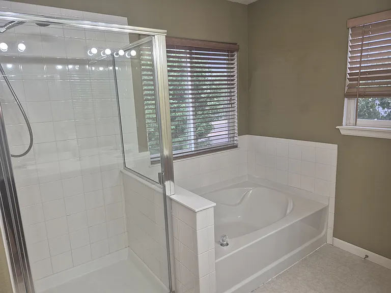 5496 Ansel Dr — Photo 36