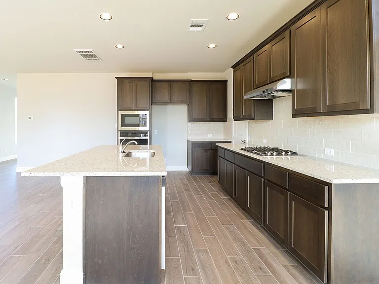 105 Bent Trail Ln — Photo 8
