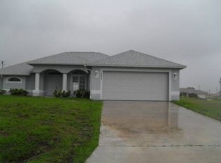 207 NW 29th Ter, Cape Coral, FL 33993
