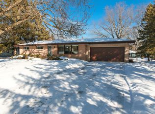 1330 S Bobolink Dr, Brookfield, WI 53005