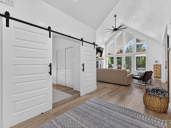 4th image of 155 Durham Ln