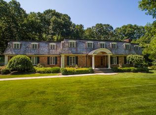 299 Lost District Dr, New Canaan, CT 06840