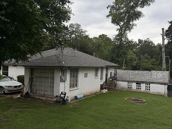 3rd image of 1531 E Lakeview Dr