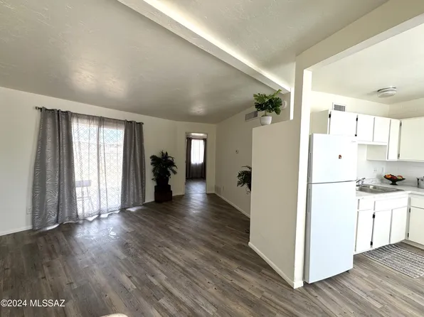 2346 E Parkside Dr, Tucson, AZ 85713