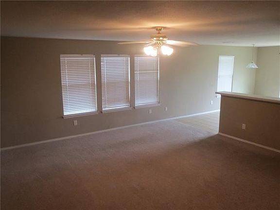 2nd image of 2804 Dexter Ct