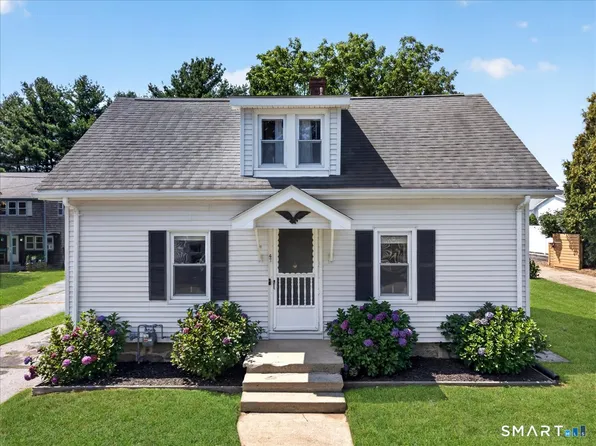 47 Myrock Avenue, Waterford, CT 06385