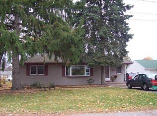 415 N Logan St, Dewitt, MI 48820