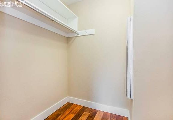 5th image of 178 Locksley Ave