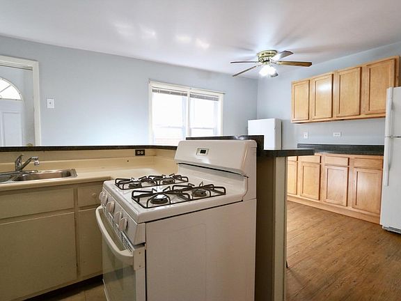 4th image of 1746 S Union Ave #2