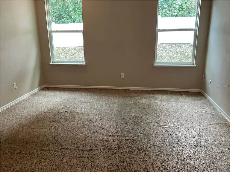 101 Hurst Ct — Photo 8
