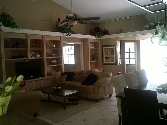 2nd image of 460 Cypress Creek Cir