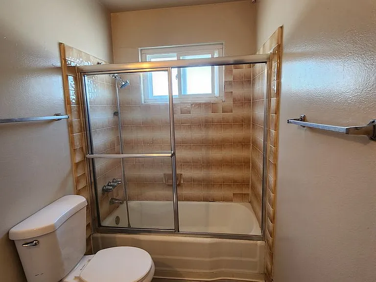 350 - 2905 Old Almaden Rd — Photo 16