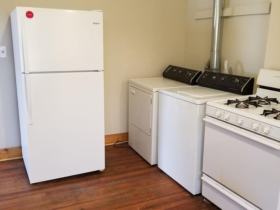 2nd image of 24 110th St #2