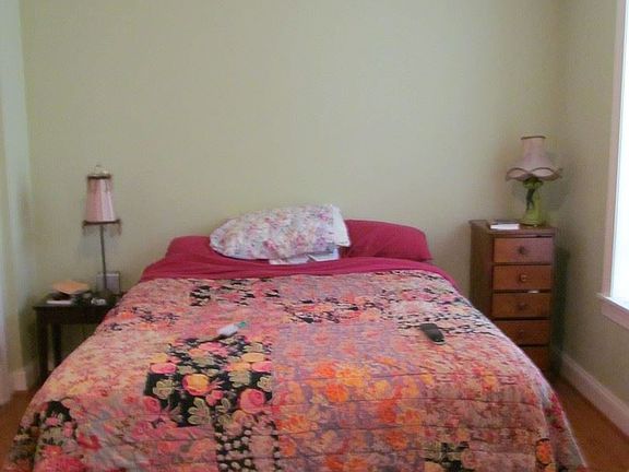 3rd image of 2906 Poplar St #2