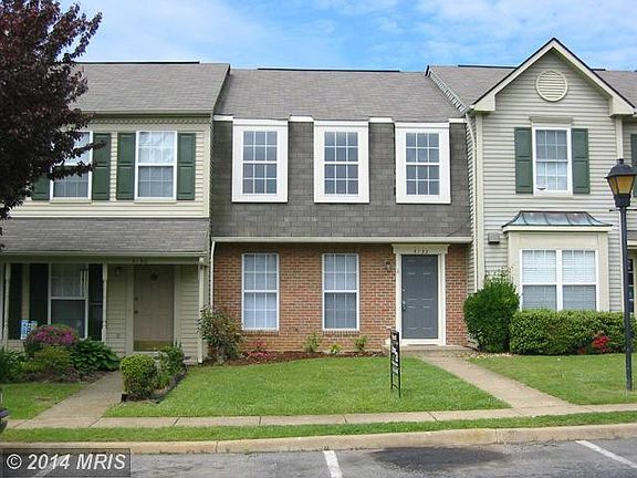 3rd image of 5132 Fox Mill Ct