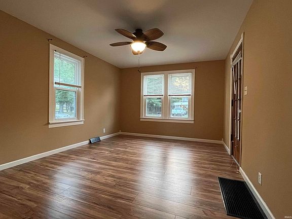2nd image of 1609 S Fares Ave