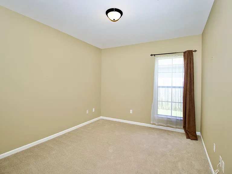 2166 Hillridge Ave — Photo 13