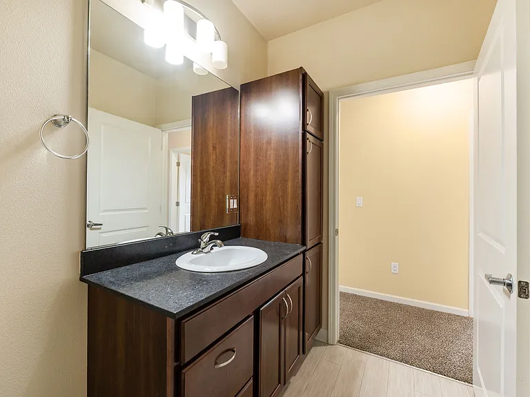 Altoona Towers — Photo 35