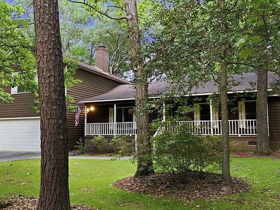 2nd image of 6605 Willow Chase Dr