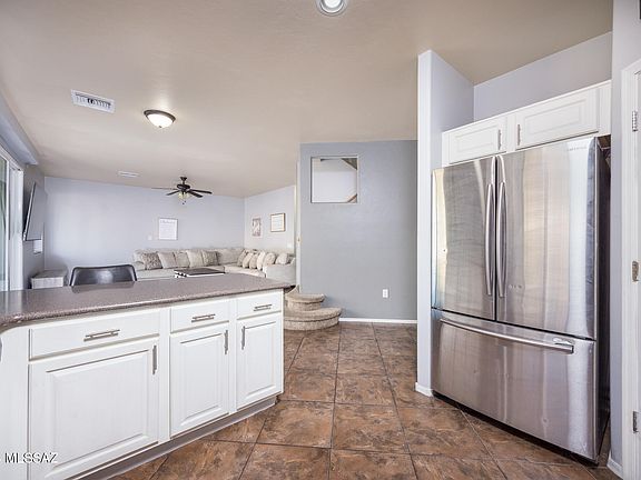 5th image of 503 E Placita Cuesco