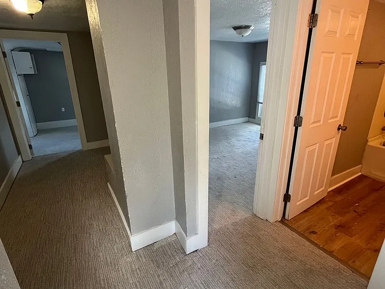 818 Charlotte St — Photo 13