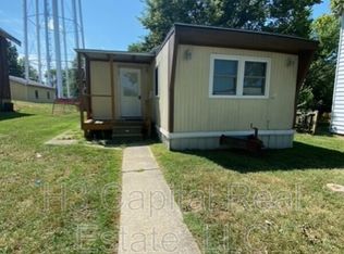 1114 12th St, Highland, IL