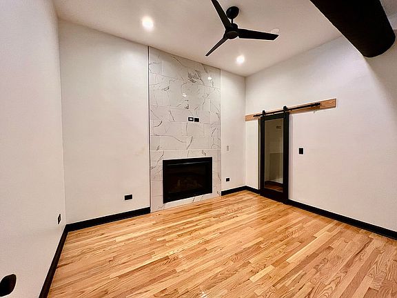 5th image of 4026 S King Dr APT 2
