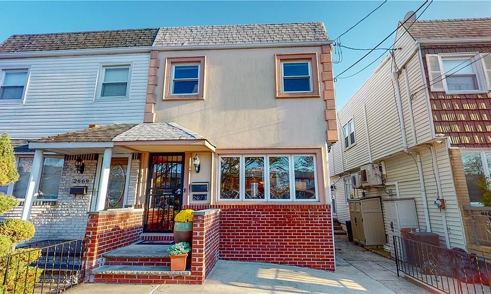 1st image of 2673 E 63rd St