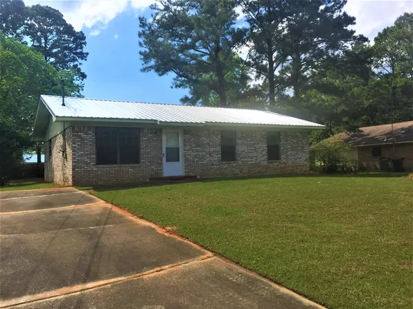 234 Hazelwood St, Ozark, AL 36360