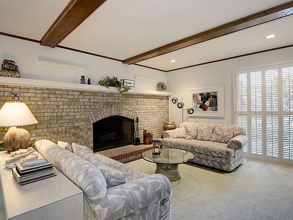 5th image of 8744 Sleepy Hollow Ln