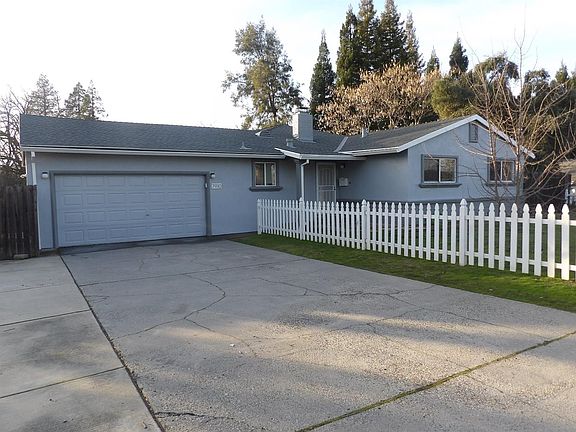 3rd image of 7910 Amalfi Way