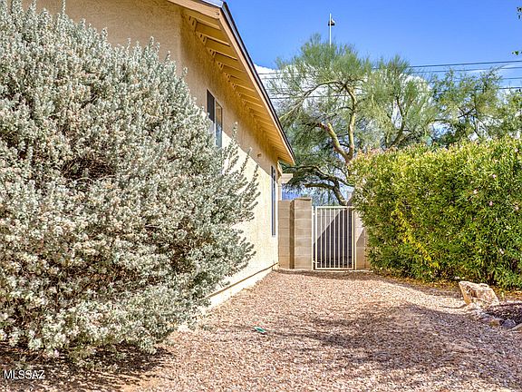3rd image of 8861 S Desert Rainbow Dr