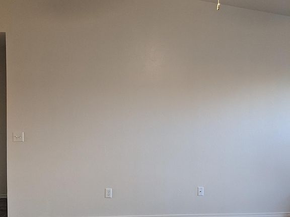 3rd image of 401 Leopard Lily Dr